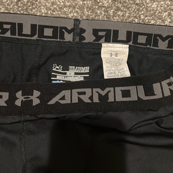 Youth Under Armour Tights - Picture 3 of 4